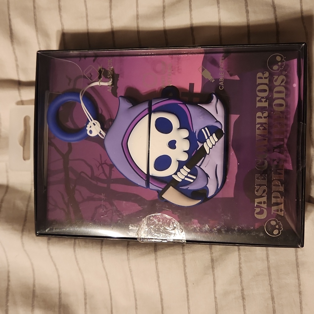 💀 1, 2 generation iPad headphones case